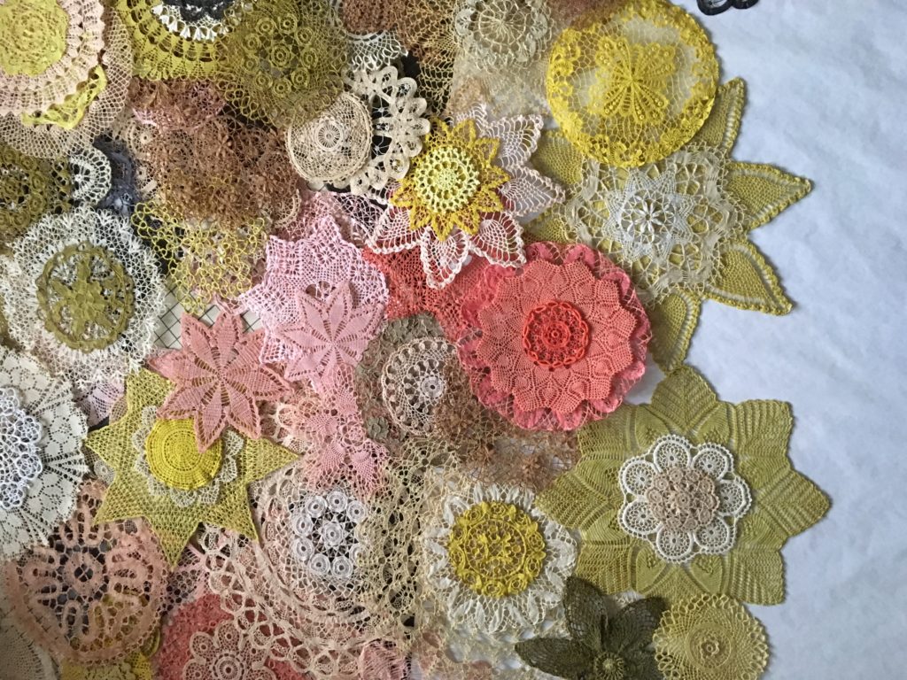 exposition-art-textile-salon-aiguille-en-fete-composition-dentelle-couleur-maillo-design-parc-des-expositions-porte-de-versaille-Paris