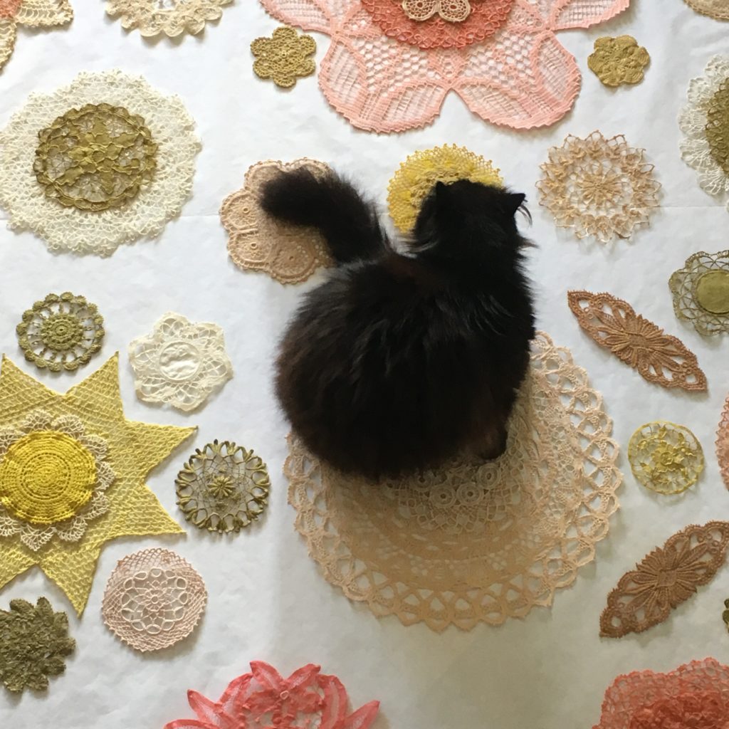 exposition-art-textile-salon-aiguille-en-fete-composition-dentelle-couleur-maillo-design-parc-des-expositions-porte-de-versaille-Paris