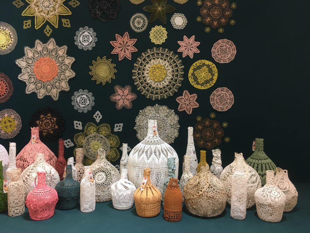 exposition-art-textile-salon-aiguille-en-fete-composition-dentelle-couleur-maillo-design-parc-des-expositions-porte-de-versaille-Paris