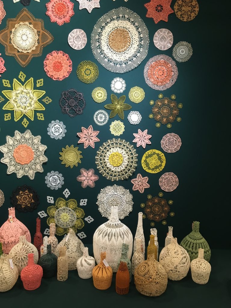 exposition-art-textile-salon-aiguille-en-fete-composition-dentelle-couleur-maillo-design-parc-des-expositions-porte-de-versaille-Paris