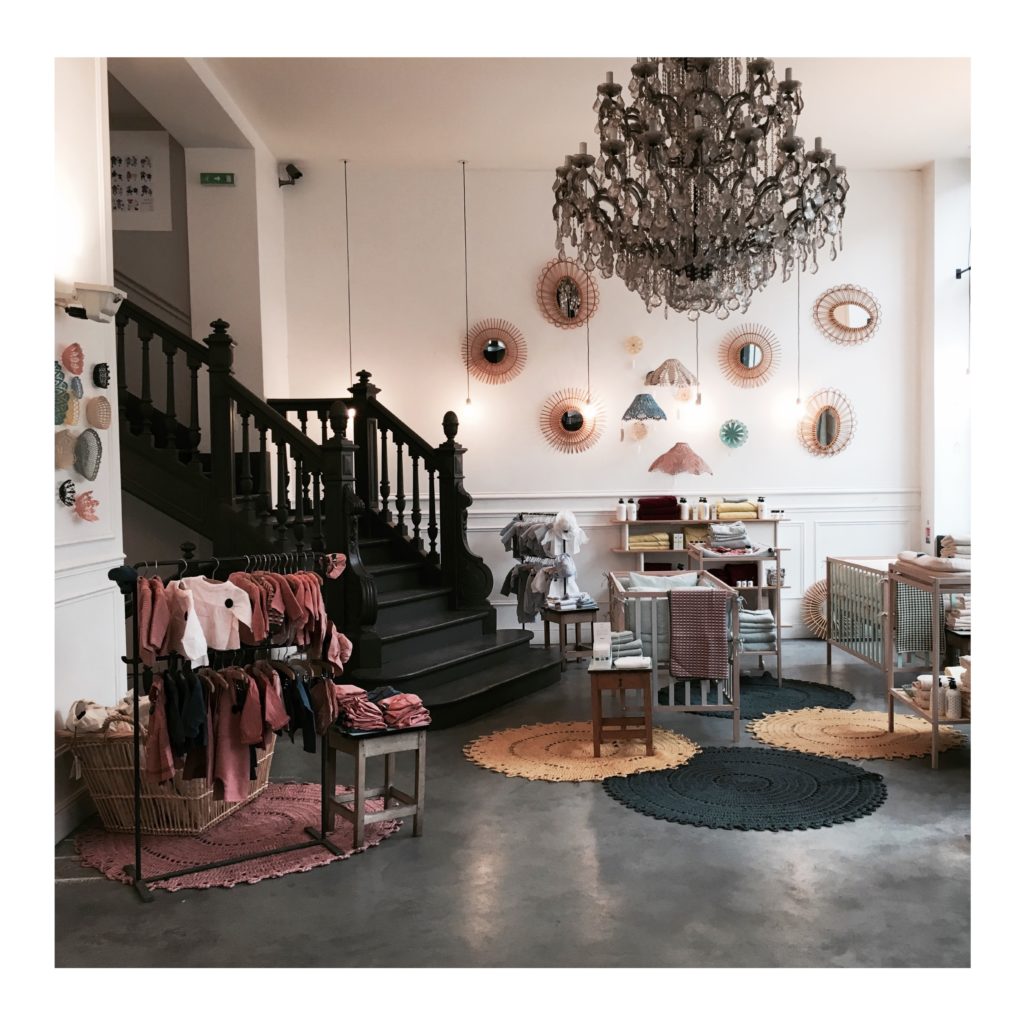 maillo-design-creation-textile-luminaire-dentelle-upcycling-bonton-decoration-collection-2019