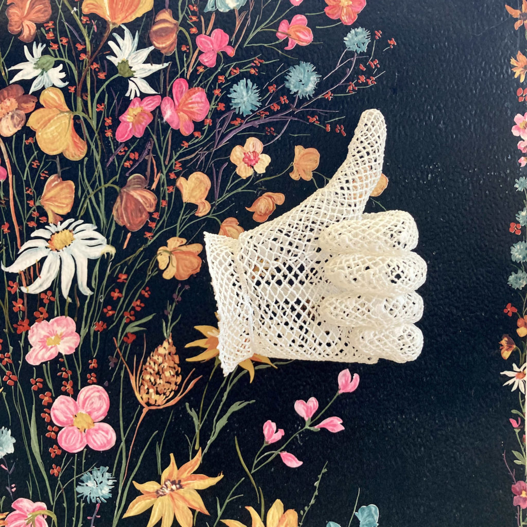 maillo-design-textile-dentelle-decoration-gants-emoticone-atelier-Clisson-Loire-atlantique