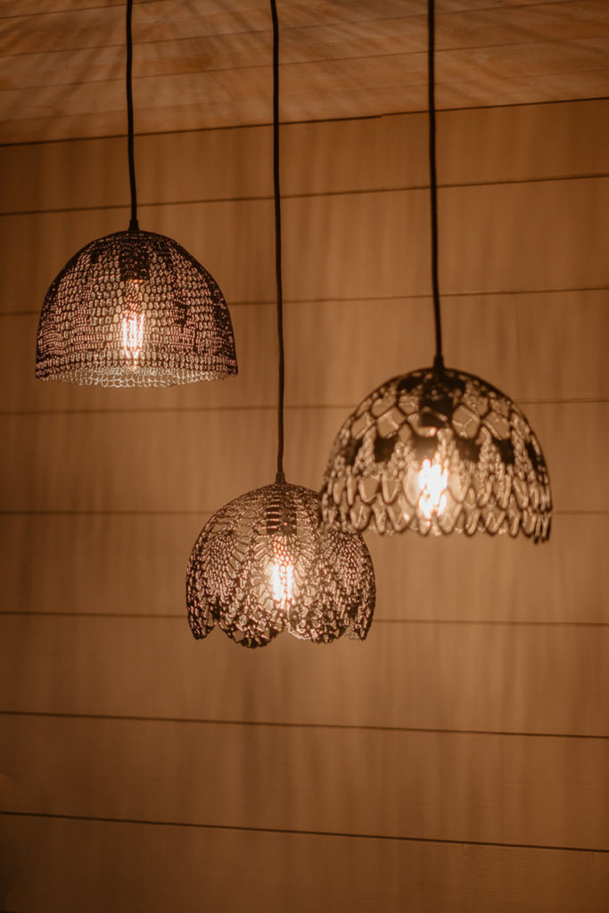 maillo-design-creation-textile-luminaire-dentelle-upcycling-doily-clisson-pays-de-la-loire