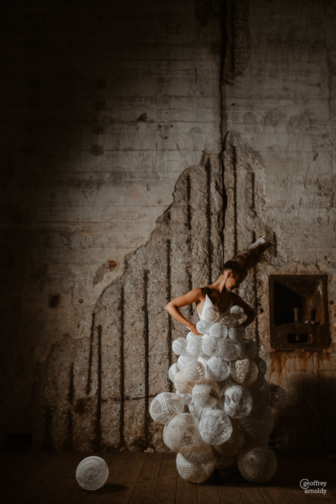 inspiration-mariage-ballon-dentelle-maillo-design-Geoffrey-Arnoldy-photographe-base-sous-maine-saint-nazaire