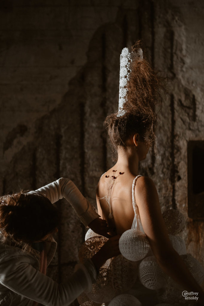 inspiration-mariage-ballon-dentelle-maillo-design-Geoffrey-Arnoldy-photographe-base-sous-maine-saint-nazaire