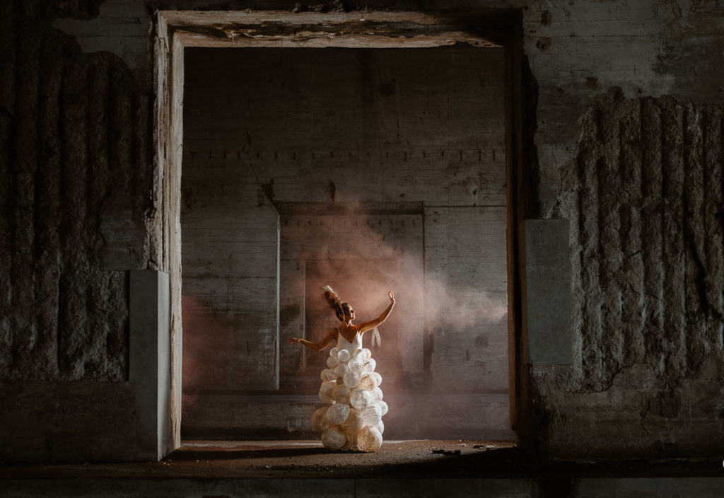 inspiration-mariage-ballon-dentelle-maillo-design-Geoffrey-Arnoldy-photographe-base-sous-maine-saint-nazaire