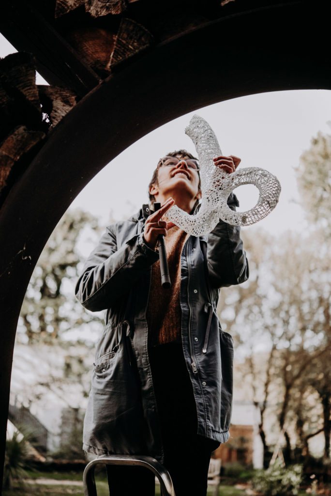 maillo-design-textile-dentelle-arche-deco-all-you-need-is-love-inspiration-mariage-domaine-du-Pan-pays-de-la-loire