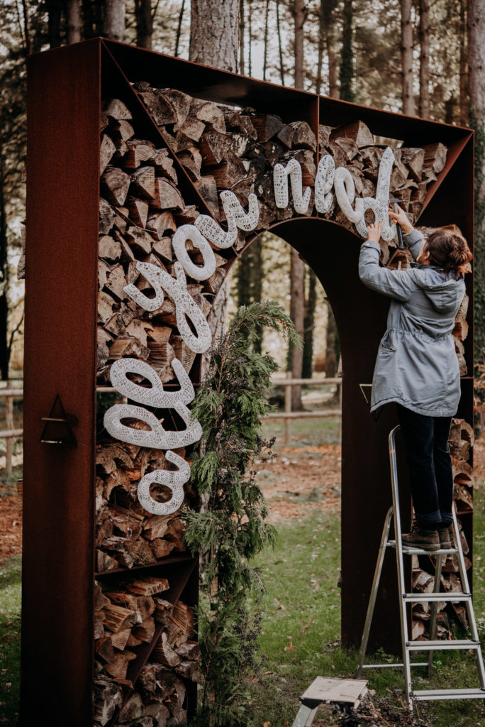 maillo-design-textile-dentelle-arche-deco-all-you-need-is-love-inspiration-mariage-domaine-du-Pan-pays-de-la-loire