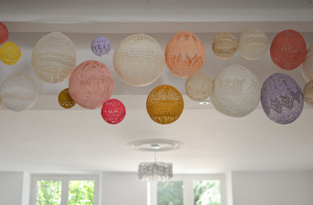 décoration mariage moderne et coloré au Manoir Les Landes Blanches. Les Sorinières. Loire Atlantique