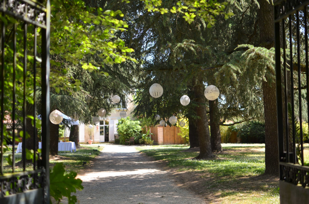 décoration mariage moderne, romantique et nature au Manoir Les Landes Blanches. Les Sorinières. Loire Atlantique